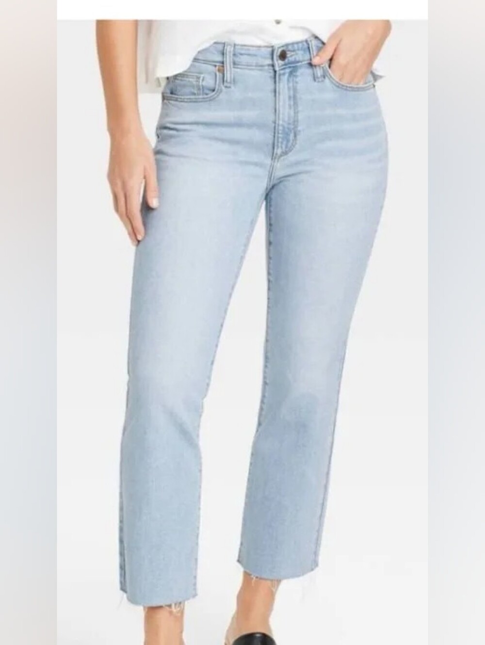Universal Thread Light Blue Straight Leg Jeans